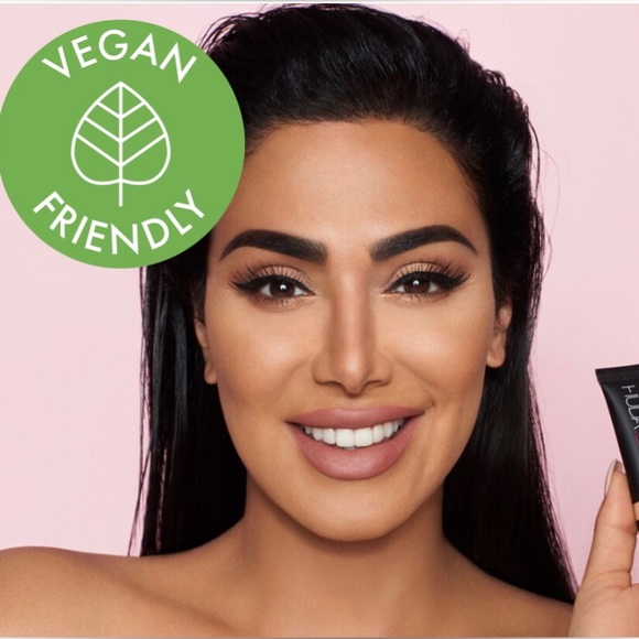 Huda Beauty - The Overachiever Concealer Multiple Shades!!! - Picture 5 of 5